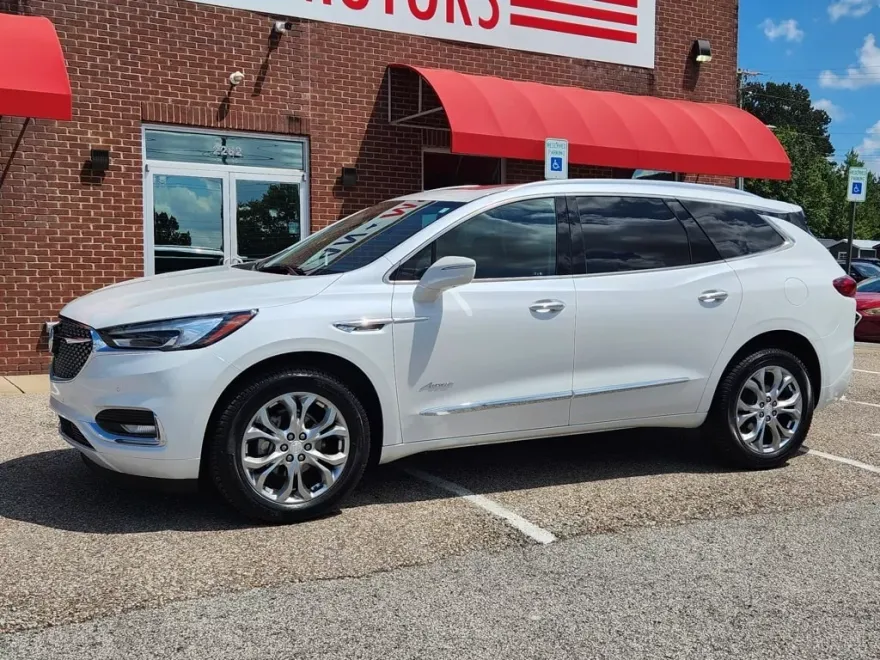 2020 Buick Enclave Avenir photo 1