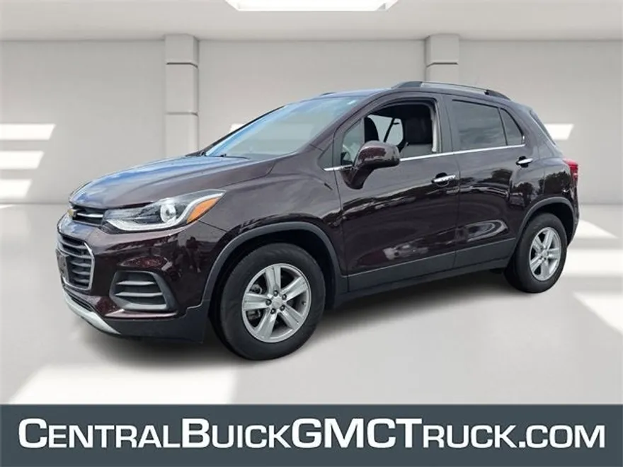 2020 Chevrolet Trax LT photo 1