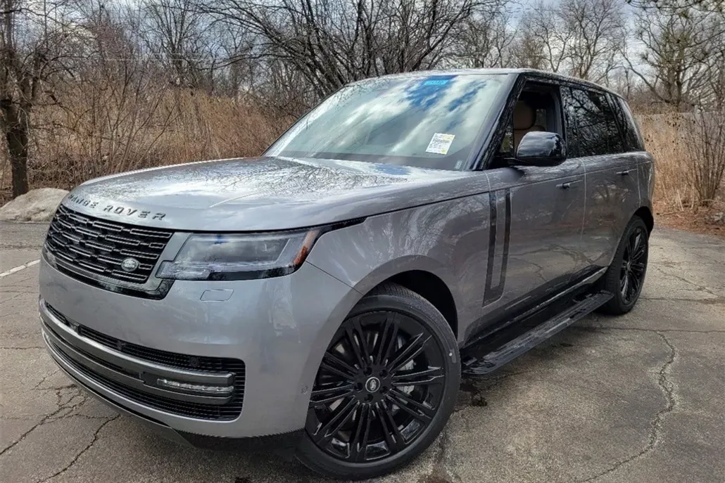 2025 Land Rover Range Rover SE photo 1