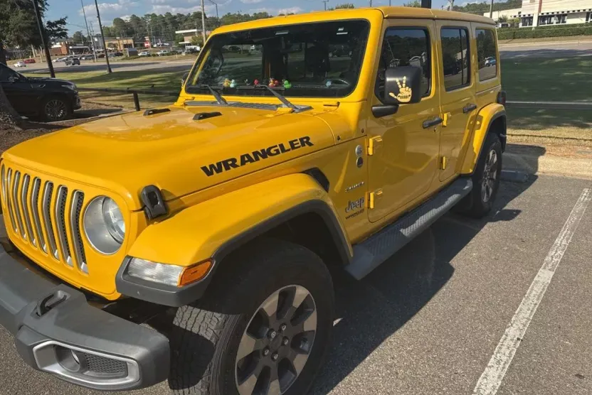 2018 Jeep Wrangler Unlimited Sahara photo 1