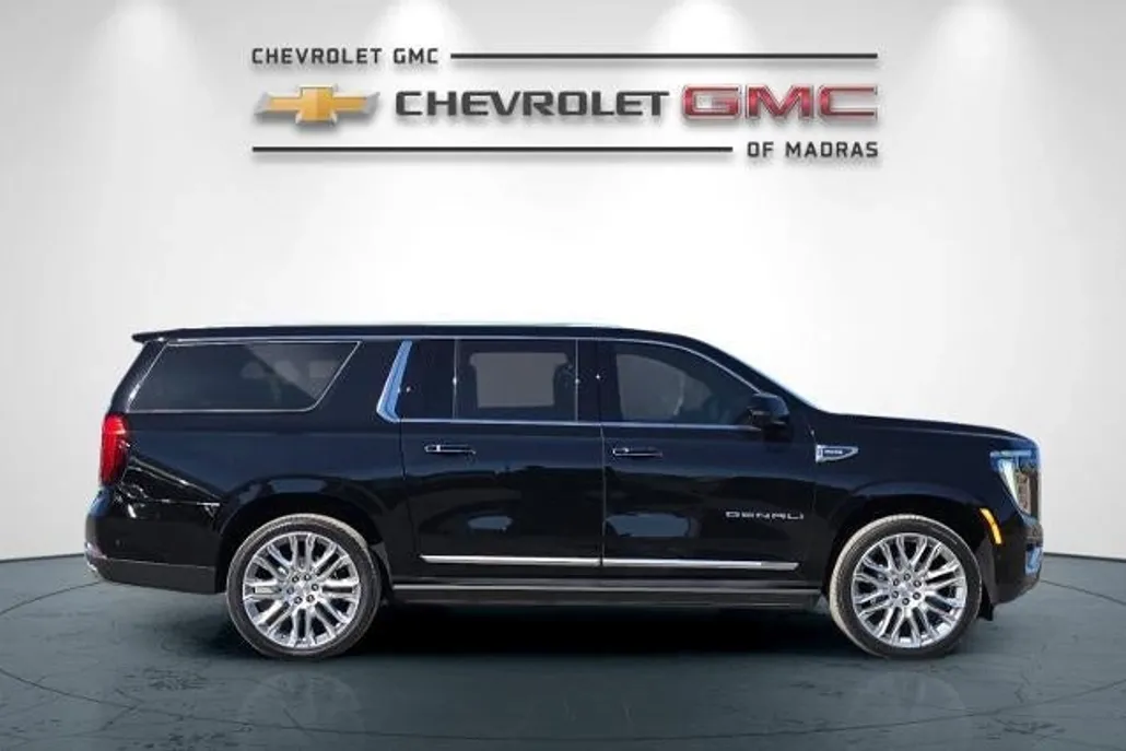 2025 Gmc Yukon XL Denali photo 1