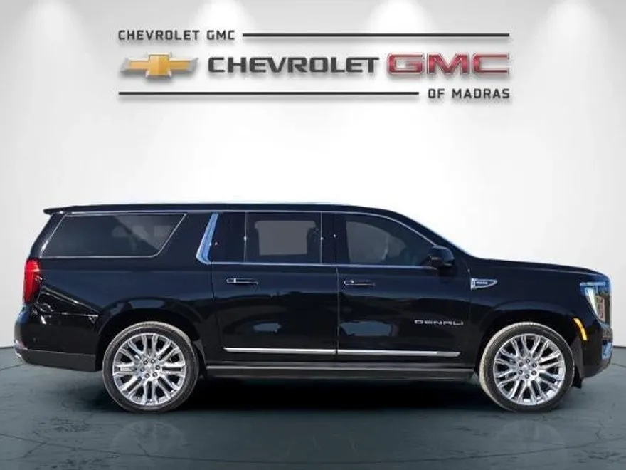 2025 Gmc Yukon XL Denali photo 1