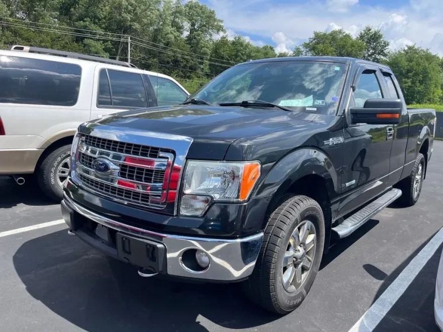 2013 Ford F-150 XLT photo 1