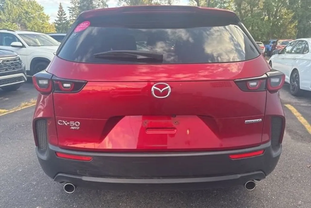 2024 Mazda CX-50 2.5 S Preferred photo 1