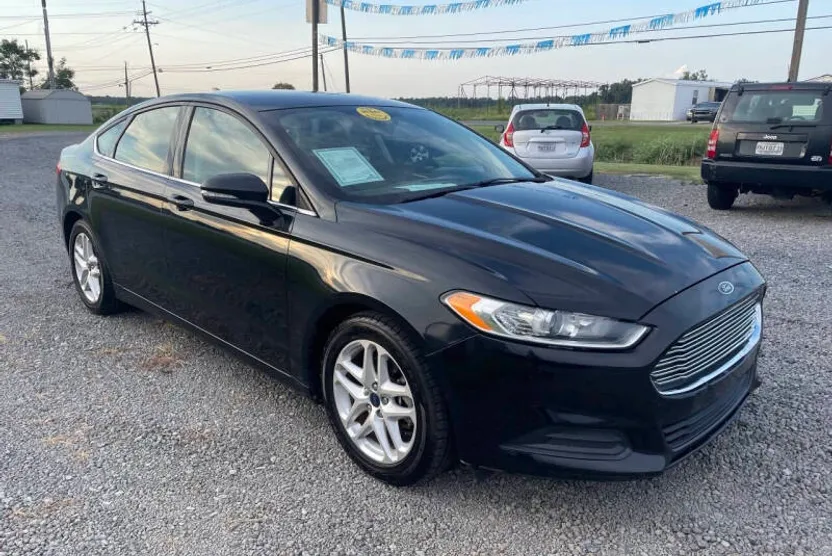 2014 Ford Fusion SE photo 1