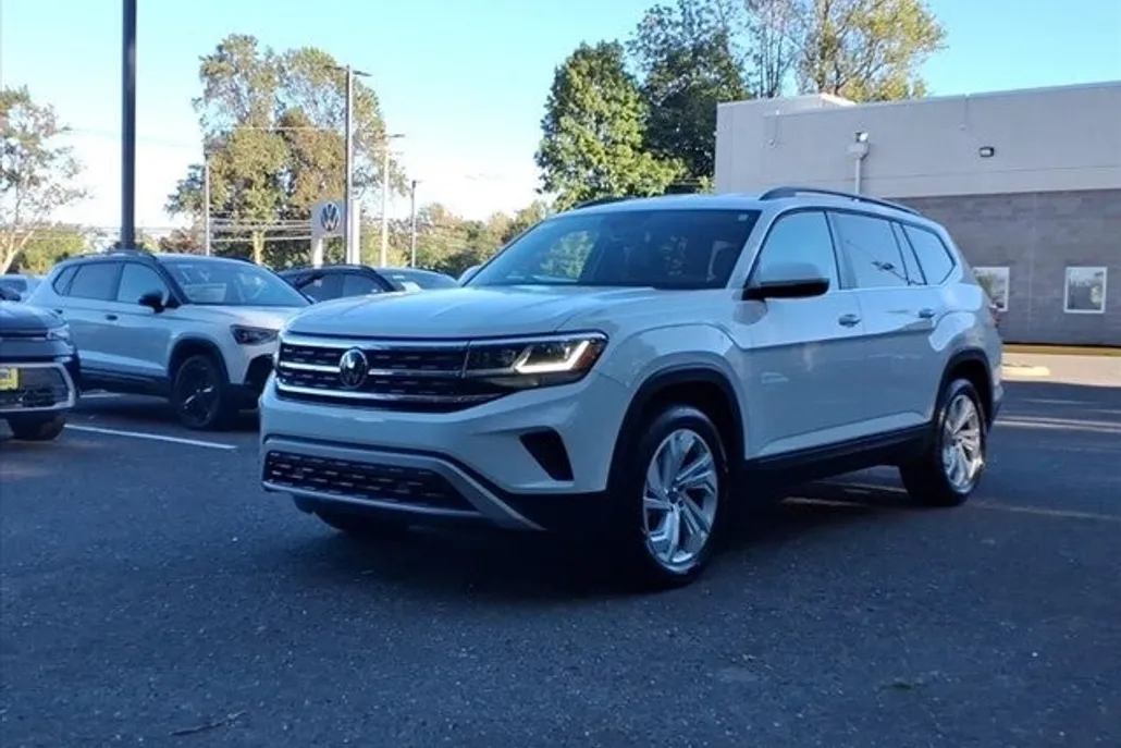 2022 Volkswagen Atlas V6 SE Technology photo 1