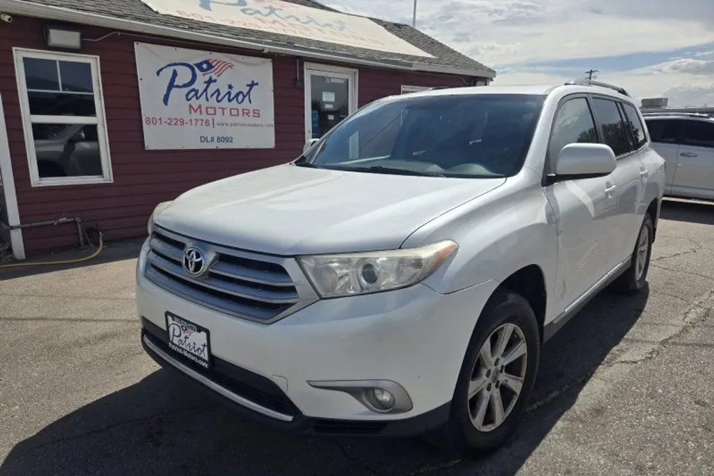 2013 Toyota Highlander SE photo 1