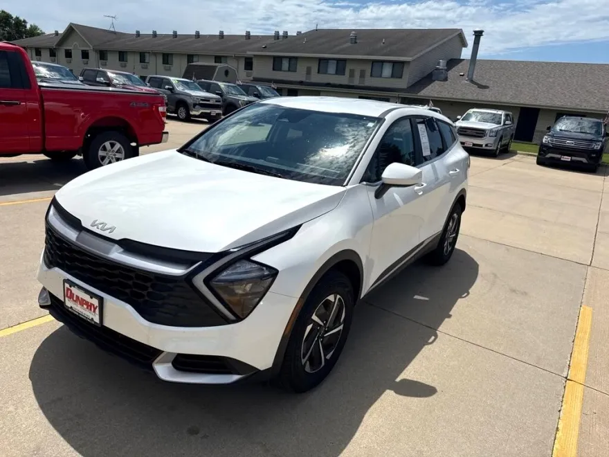 2023 Kia Sportage Hybrid LX photo 1