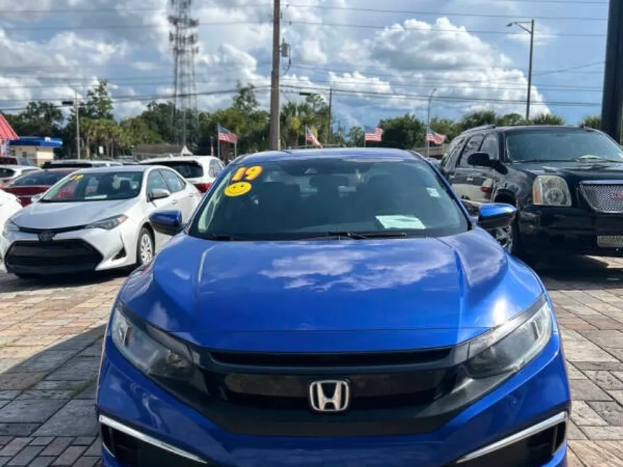 2019 Honda Civic LX photo 1
