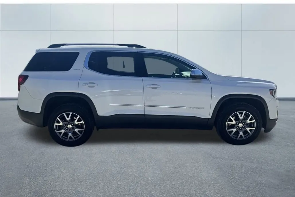 2023 Gmc Acadia SLT photo 1