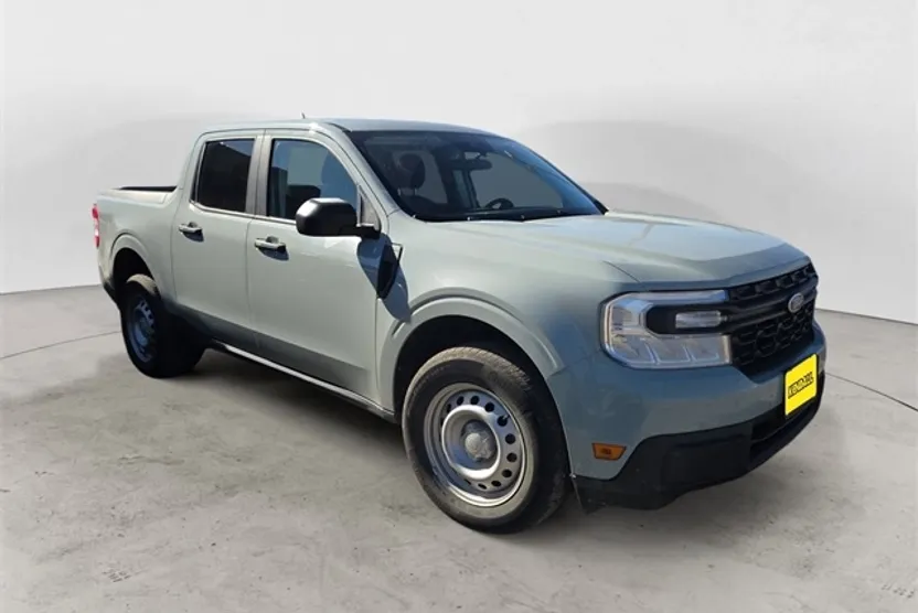 2024 Ford Maverick XL photo 1
