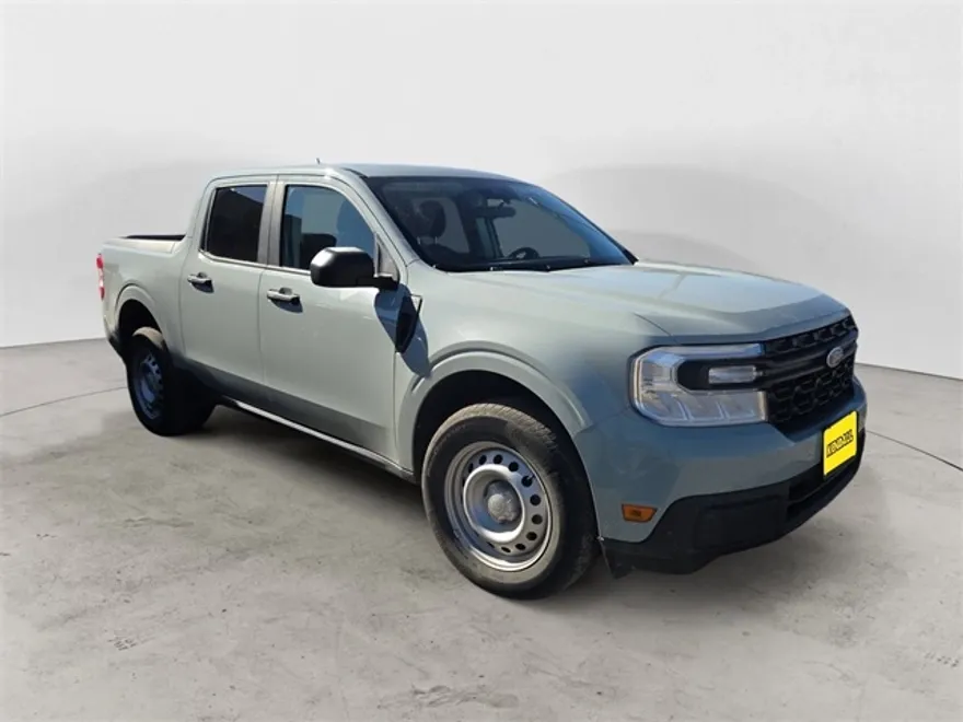 2024 Ford Maverick XL photo 1