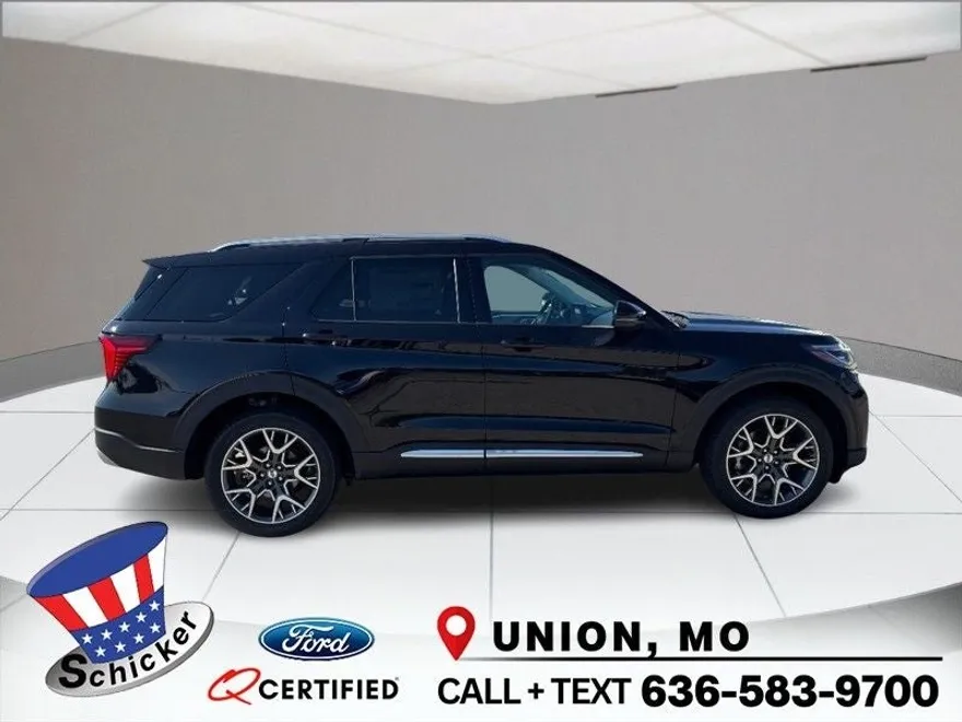 2025 Ford Explorer Platinum photo 1