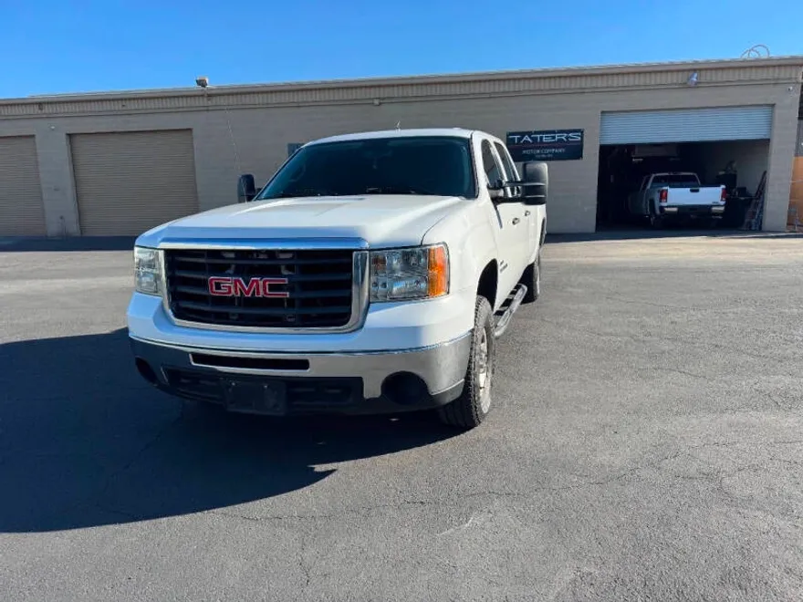 2009 Gmc Sierra SLE photo 1