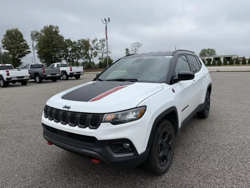 2023 Jeep Compass Trailhawk photo 1