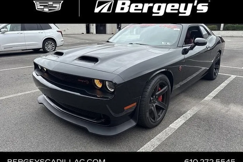 2022 Dodge Challenger SRT8 Hellcat photo 1