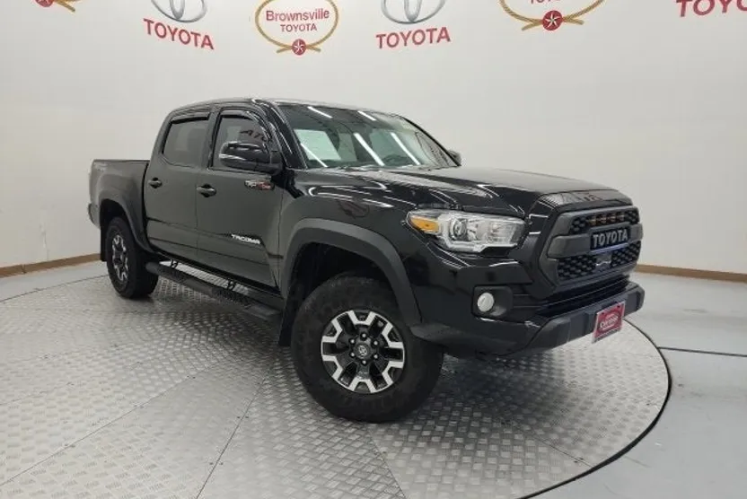 2022 Toyota Tacoma TRD Off-Road photo 1