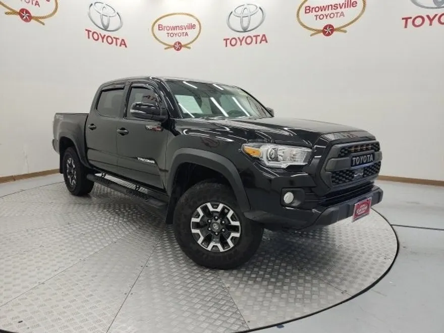 2022 Toyota Tacoma TRD Off-Road photo 1