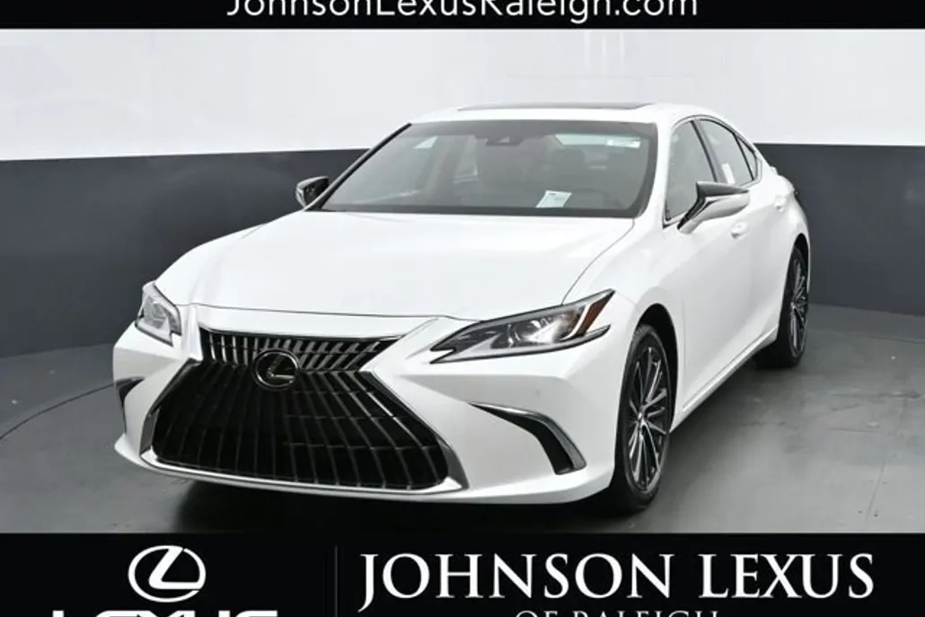 2025 Lexus ES 300h photo 1