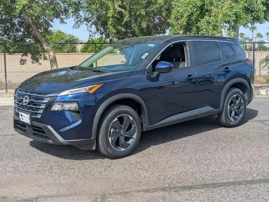 2024 Nissan Rogue SV photo 1