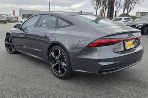 2025 Audi A7 55 Prestige photo 3
