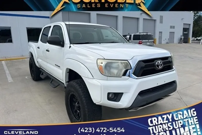 2015 Toyota Tacoma PreRunner V6 photo 1