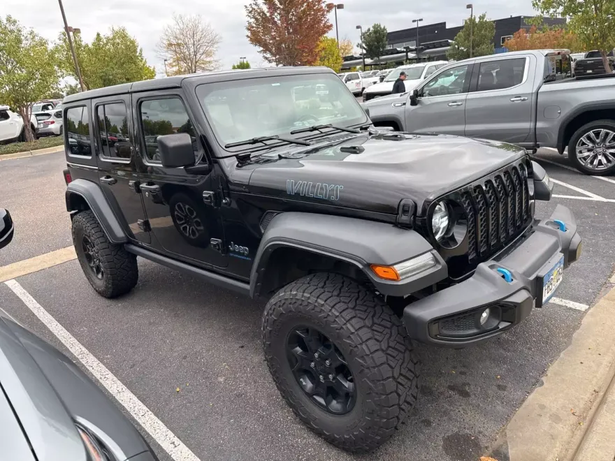 2023 Jeep Wrangler Base 4xe photo 1