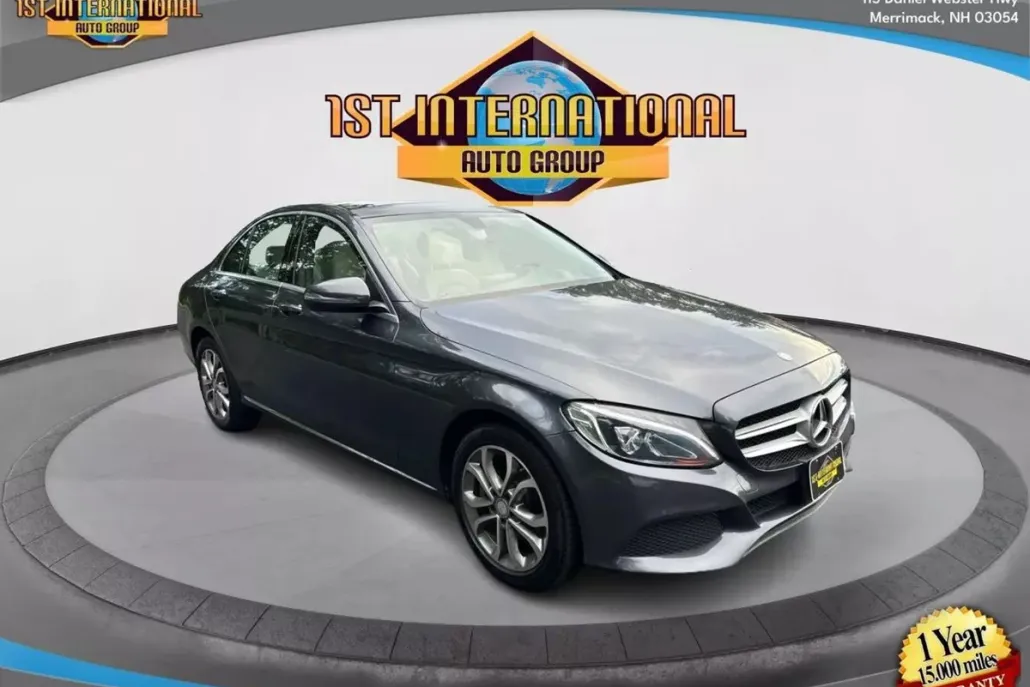 2016 Mercedes Benz C 300 4MATIC Sedan photo 1