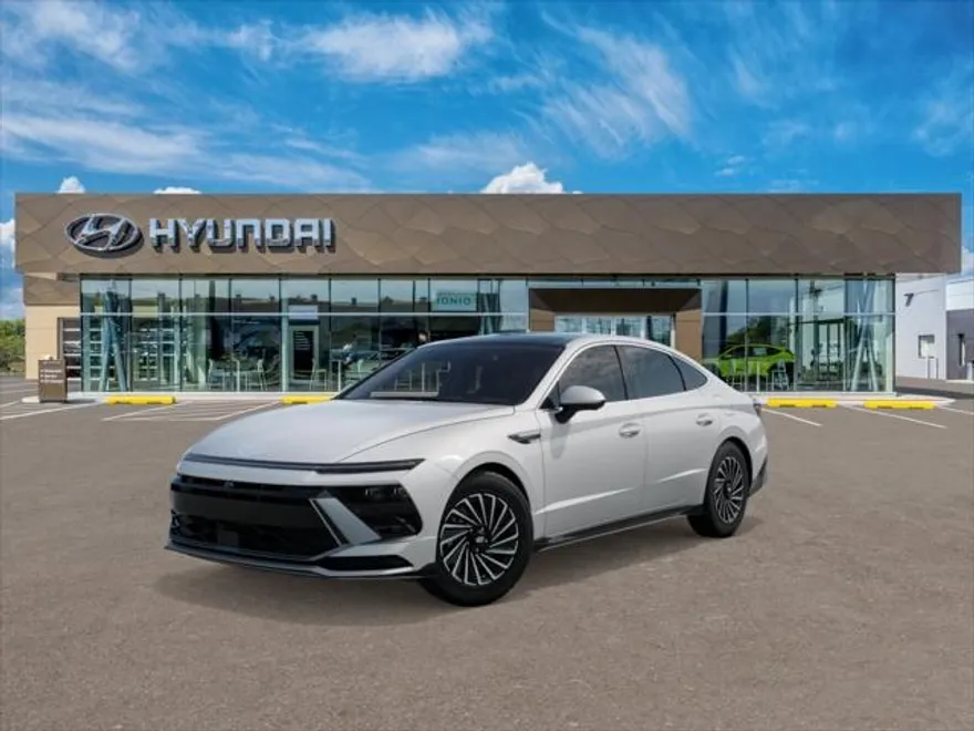 2025 Hyundai Sonata Hybrid Limited photo 1