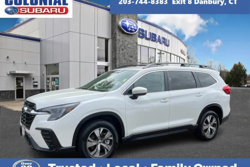 2024 Subaru Ascent Premium photo 1