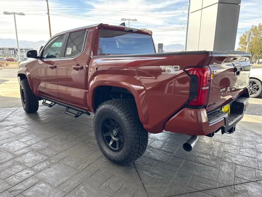 2025 Toyota Tacoma TRD Sport photo 1