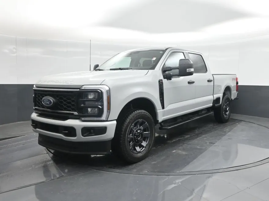 2025 Ford F-250 photo 1