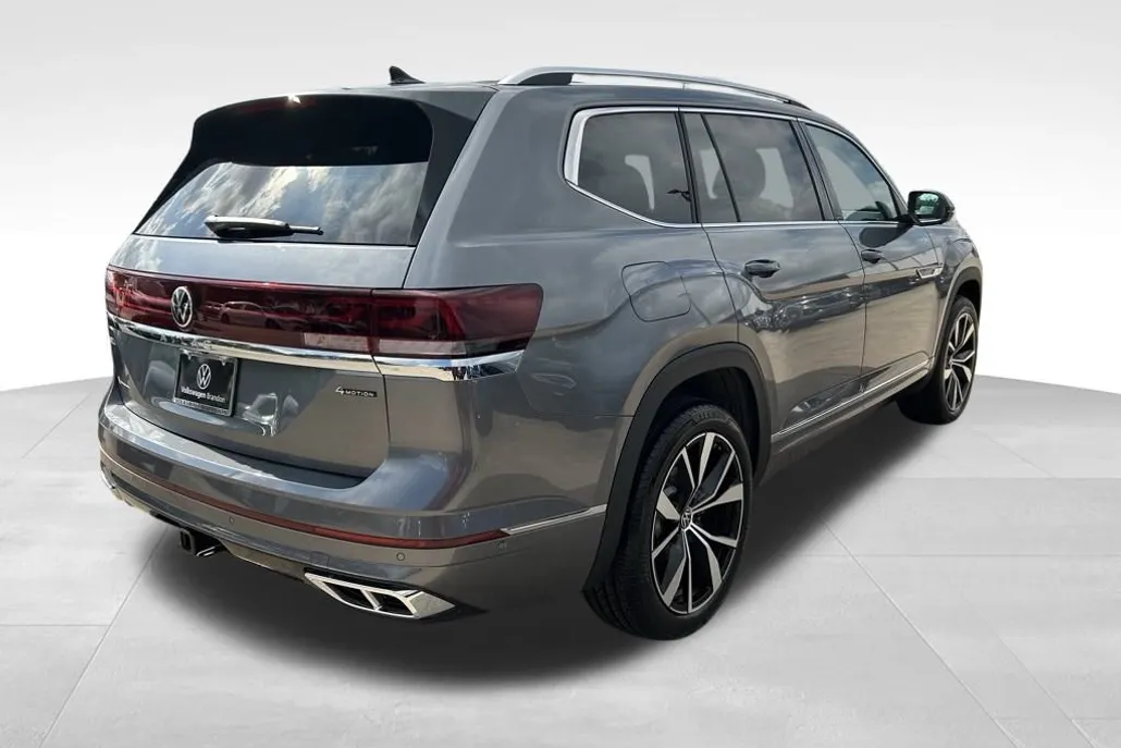 2025 Volkswagen Atlas SEL Premium R-Line photo 1