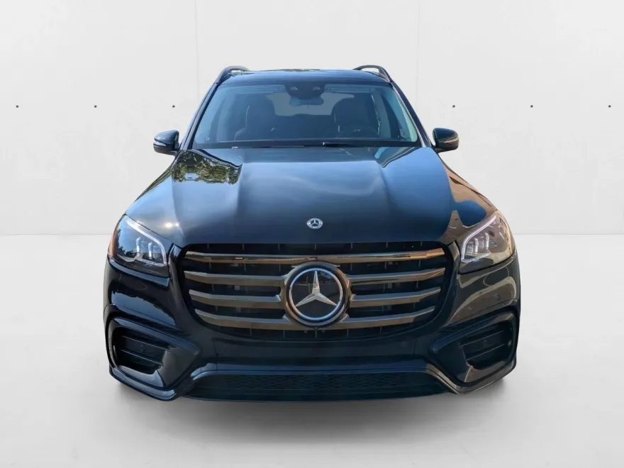 2026 Mercedes Benz GLS 450 4MATIC photo 1