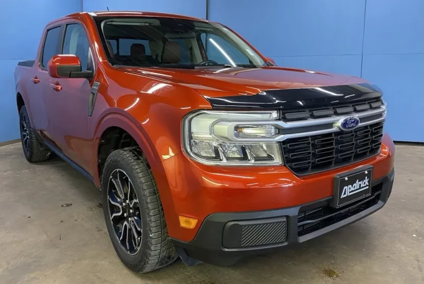 2022 Ford Maverick Lariat photo 1