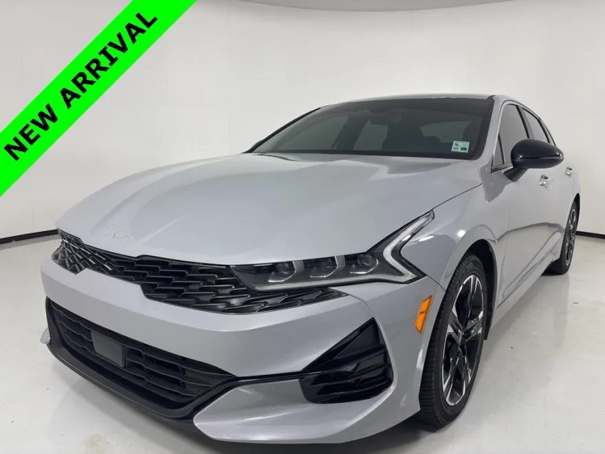 2023 Kia K5 GT-Line photo 1