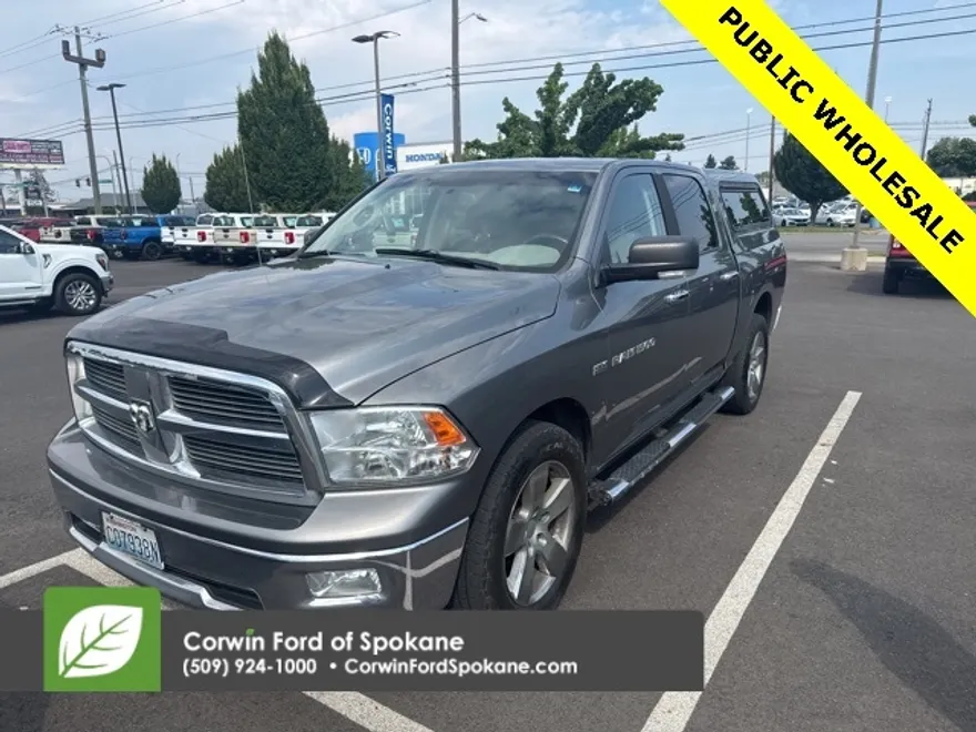 2011 Ram 1500 SLT photo 1