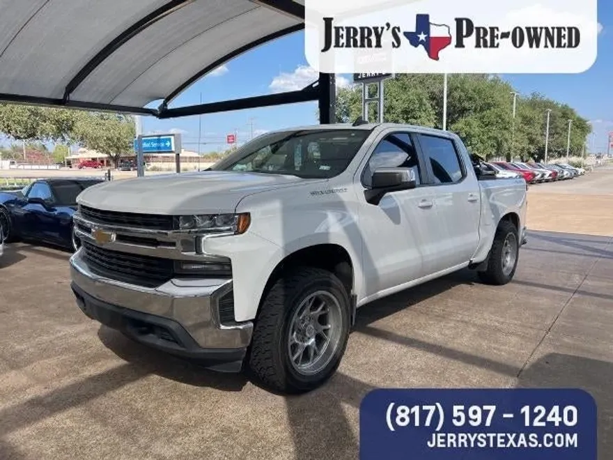 2022 Chevrolet Silverado 1500 LT photo 1