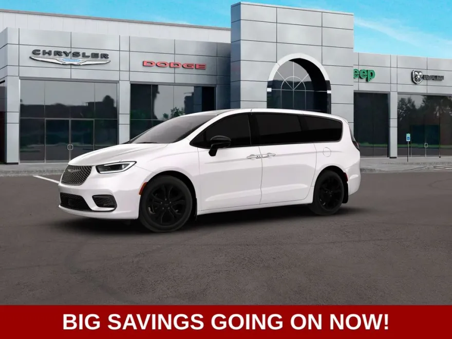 2026 Chrysler Pacifica photo 1