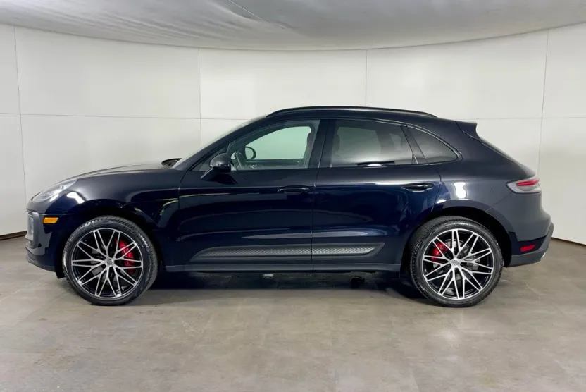 2023 Porsche Macan S photo 1