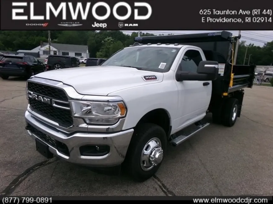2024 Ram 3500 Tradesman photo 1