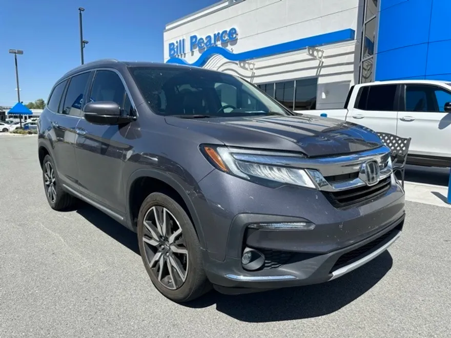 2022 Honda Pilot Touring photo 1
