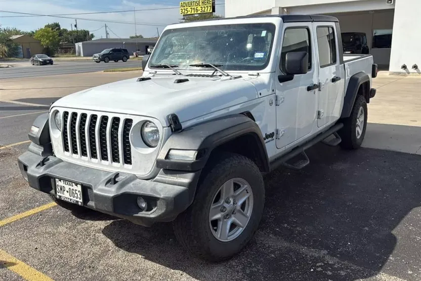 2020 Jeep Gladiator Sport S photo 1