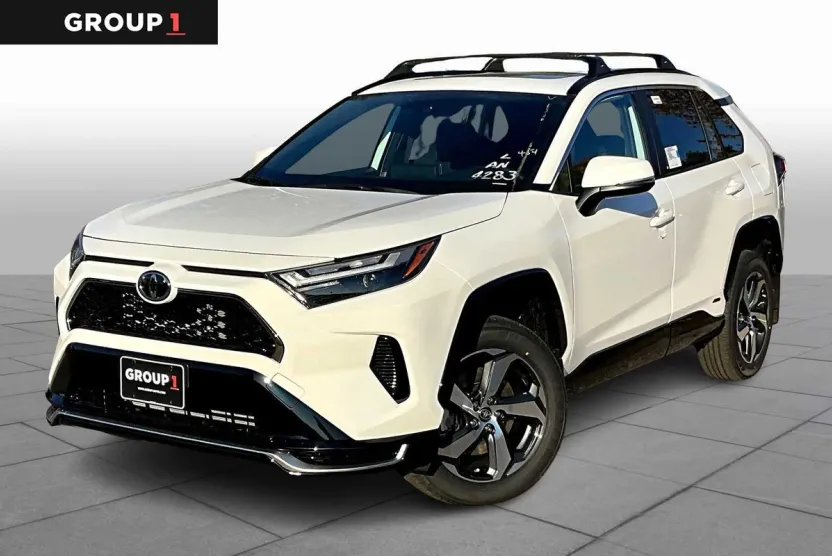 2025 Toyota RAV4 Prime SE photo 1