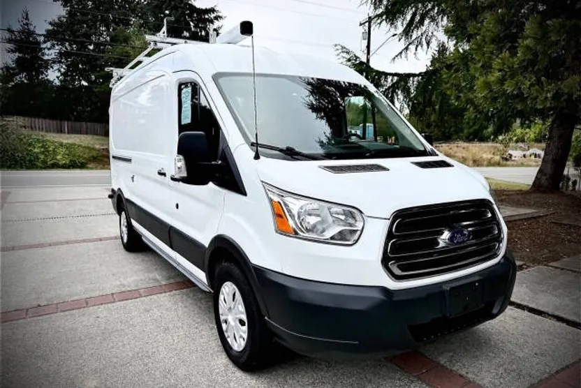 2017 Ford Transit Cargo photo 1