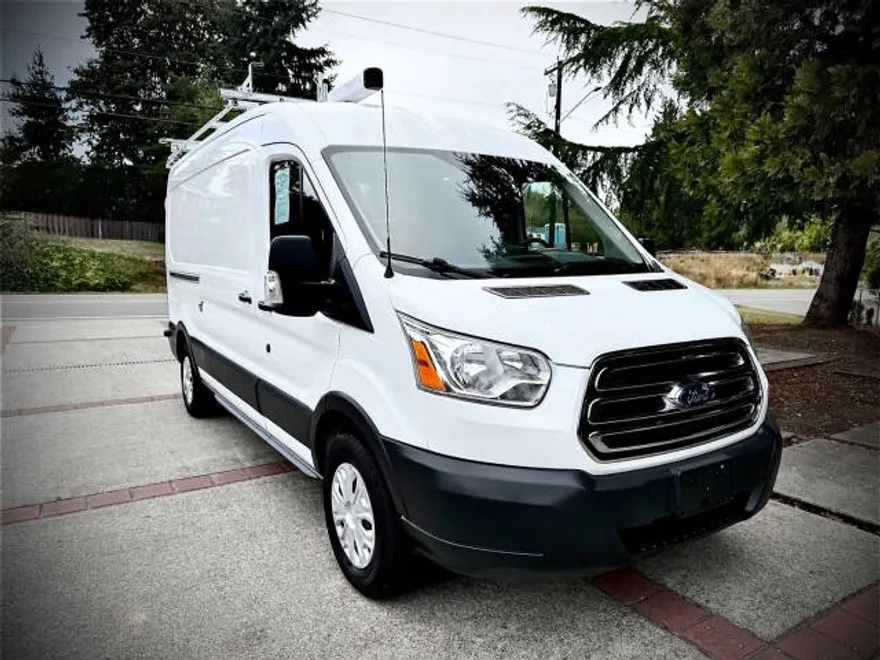 2017 Ford Transit Cargo photo 1