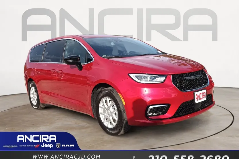 2026 Chrysler Pacifica photo 1