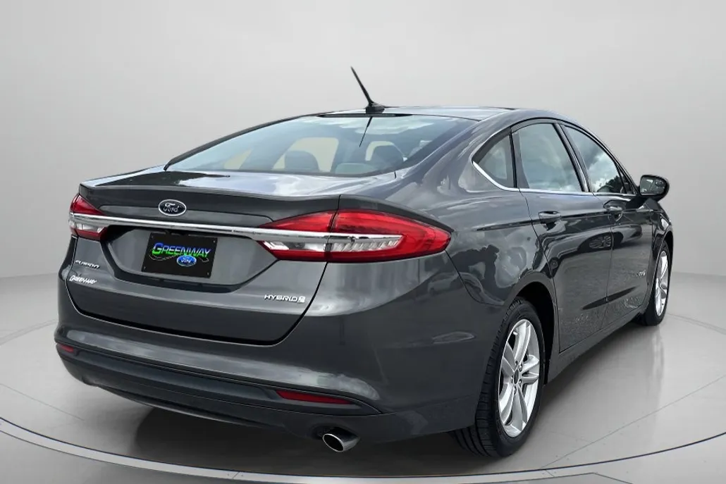 2018 Ford Fusion Hybrid S photo 1
