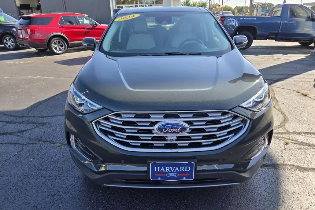 2024 Ford Edge Titanium photo 1