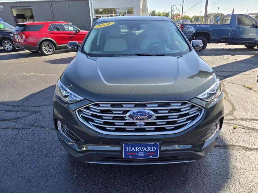 2024 Ford Edge Titanium photo 1